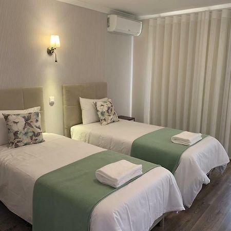 Alojamento Restaurante Dom Dinis Вила-Нова-ди-Пояриш Экстерьер фото
