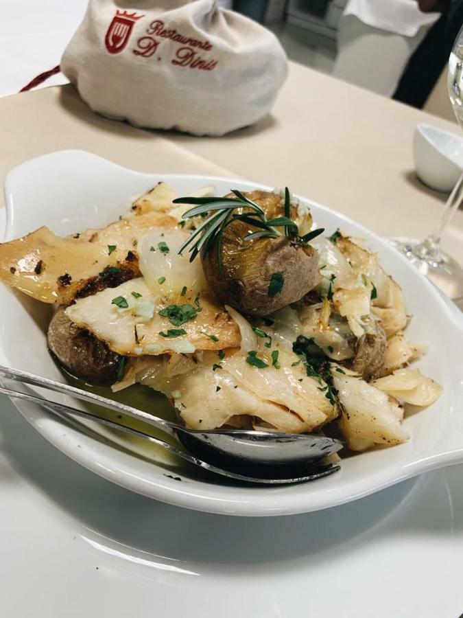 Alojamento Restaurante Dom Dinis Вила-Нова-ди-Пояриш Экстерьер фото